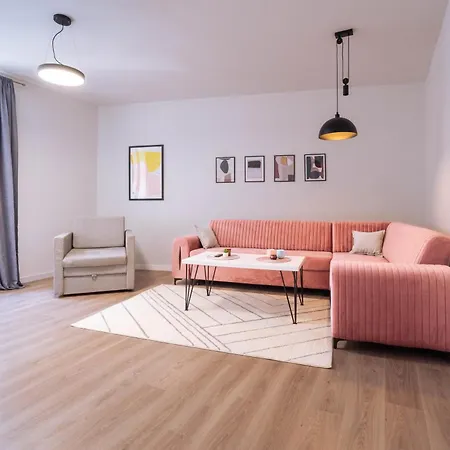 Apartman Modern In The Center Of