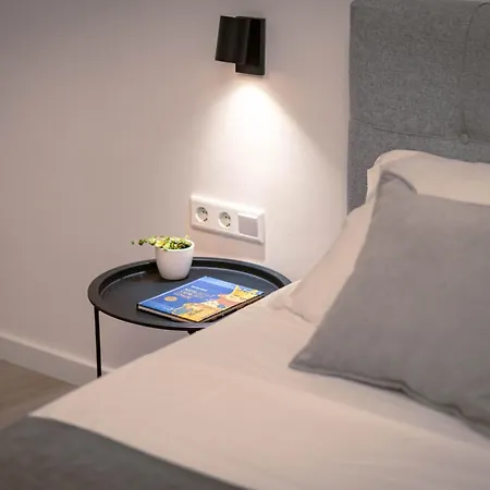 Apartman Modern In The Center Of *
